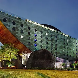Unique ***** São Paulo
